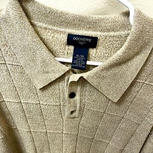 🚨3/$15 Long Sleeve Oatmeal Colored 3 Button Polo Style Shirt for Men in XL